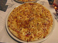 La Grange a Pizzas food