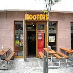 Hooters Frankfurt inside