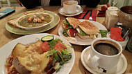 The English Rose Cafe food