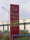 Palais D'Asie outside