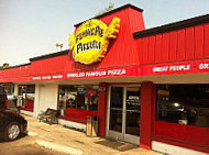 Flying Pie Pizzaria- Fairview outside
