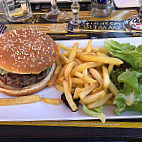Brasserie Le Commerce Bar food