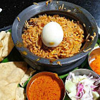 Buhari Curry House food