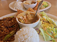 Jumpa Thai Cuisine food
