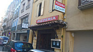 Pizzeria Le Vecchio outside
