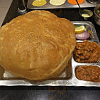 Sarashwathy Bavans food