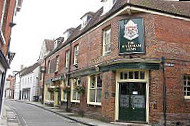 Wykeham Arms outside