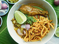 Khao Soi Khunnai food