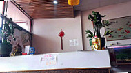 Golden Gate Chinese Restaurant inside