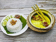 Nismilan Salai House food