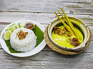 Nismilan Salai House food