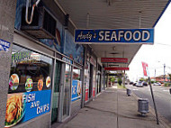 Andy's Seafood outside