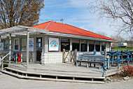 Boathouse Cafe outside