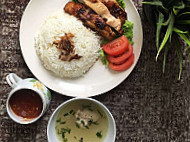 Hj Wan Nasi Ayam Golek food