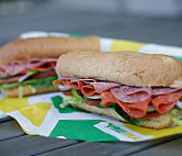 Subway-10th Street food