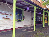Gordo's Cafe Pizzeria outside