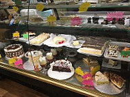 Honey Bear Cake And Ice Cream Parlour food