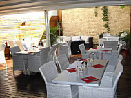MB2 Restaurant-Lounge food