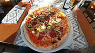 Pizzeria bei Ottavio food
