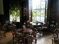 Earl Grey Tea House inside