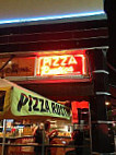 Pizza Rustica outside