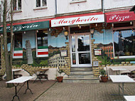 Pizzeria Margherita outside