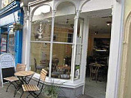 Kafe Fontana outside