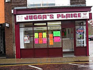 Jugga's Plaice outside