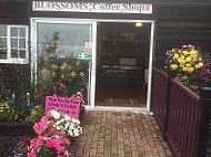 Blossoms Coffee Shop outside
