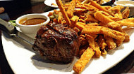 Madisons New York Grill & Bar - Sherbrooke food