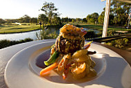 Emerald Lakes Golf Club food