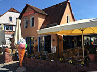 Venezia Eis Café outside