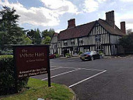 The White Hart Great Yeldham outside