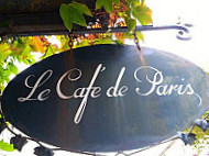 Le Cafe de Paris inside