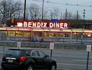 Bendix Diner outside
