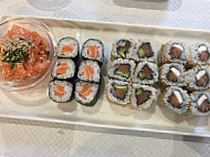 Sushi Frais food