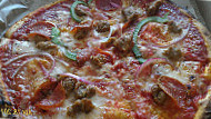 Blaze Pizza E Colorado Blvd food