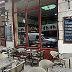 Cafe de la Cloche outside