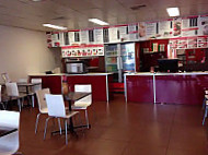 Valentino Pizza Valley View inside