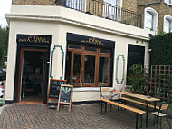 Cafe Olive outside