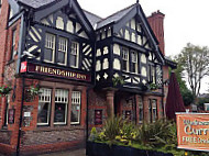 The Friendship Inn outside