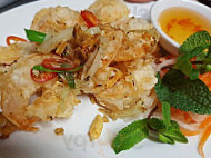 Q&t Vietnamese Kitchen food