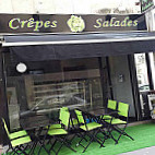 Crepes Salades inside