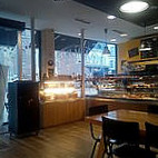Columbus Cafe & Co Dreux Viollette inside