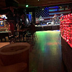 Wally's Pub inside