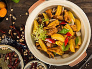Sichuan Ren Ren Chicken Pot food