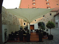 Ebracher Hof Hotel-Restaurant-Art Lounge outside
