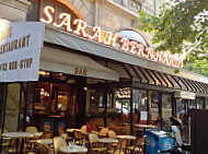 Cafe Restaurant Le Sarah Bernhardt inside