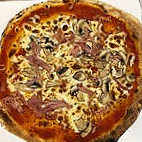 La Pizz'A Olive food