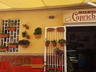 Cafe Capricho inside